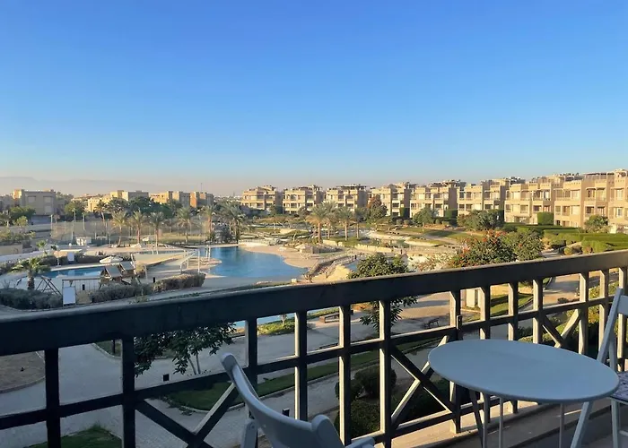 Cozy 1br Einbay With Stunning Pool Views عين السخنة