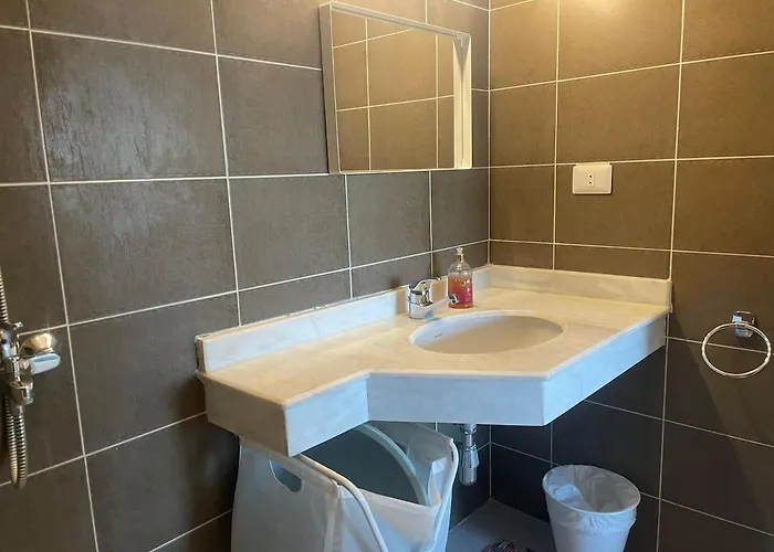 Cozy 1br Einbay With Stunning Pool Views شقة