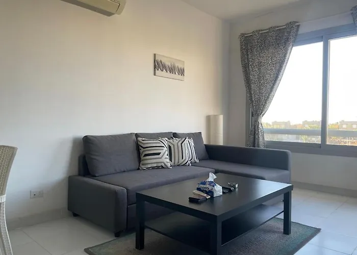 شقة Cozy 1br Einbay With Stunning Pool Views *